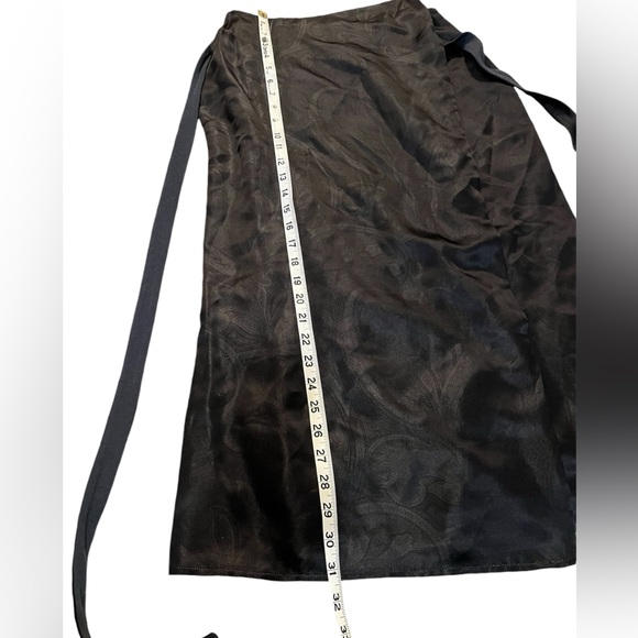 Maxmara Black Paisley Wrap Skirt 8 - Picture 3 of 6